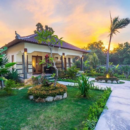 Sunset Cave Villas Lembongan Нуса Лембонган Екстериор снимка